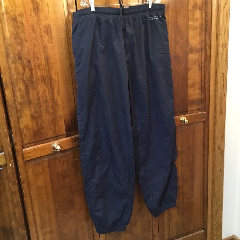 Perry Ellis men’s athletic pants, size XXL. Elastic waist and cuffs,
